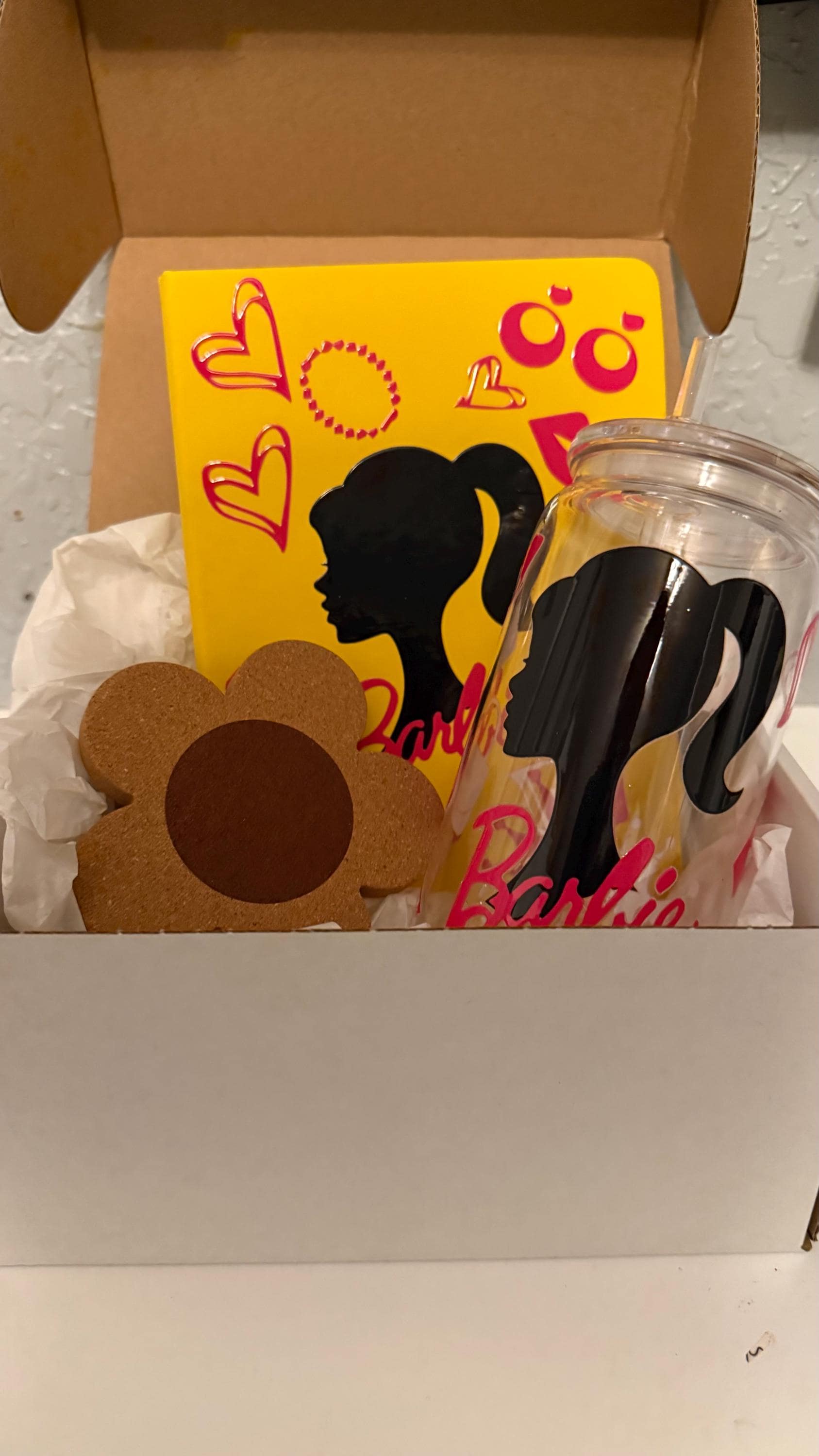 Barbie Fan Gift Set – Tumbler, Notebook & Daisy Coaster