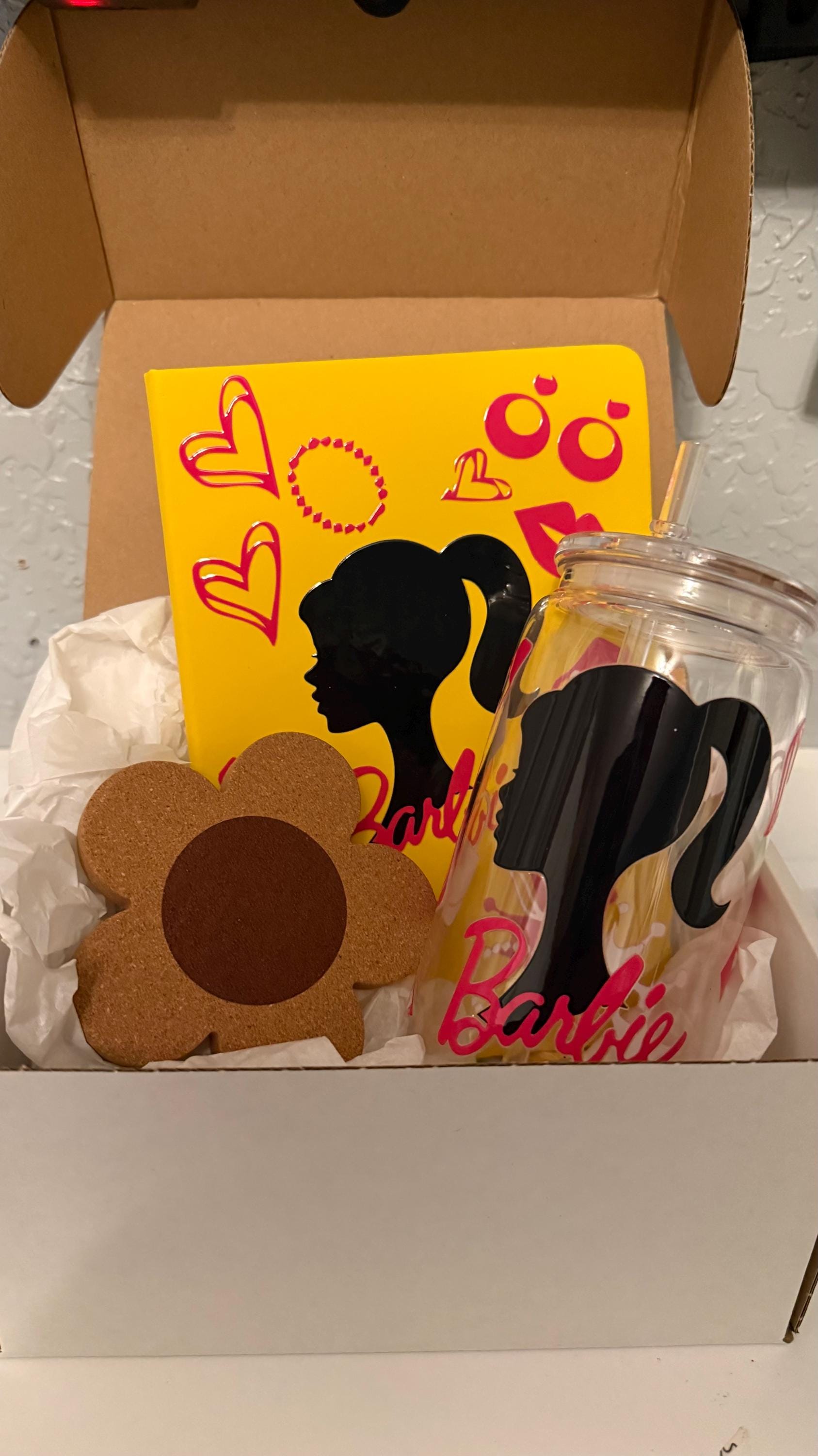 Barbie Fan Gift Set – Tumbler, Notebook & Daisy Coaster