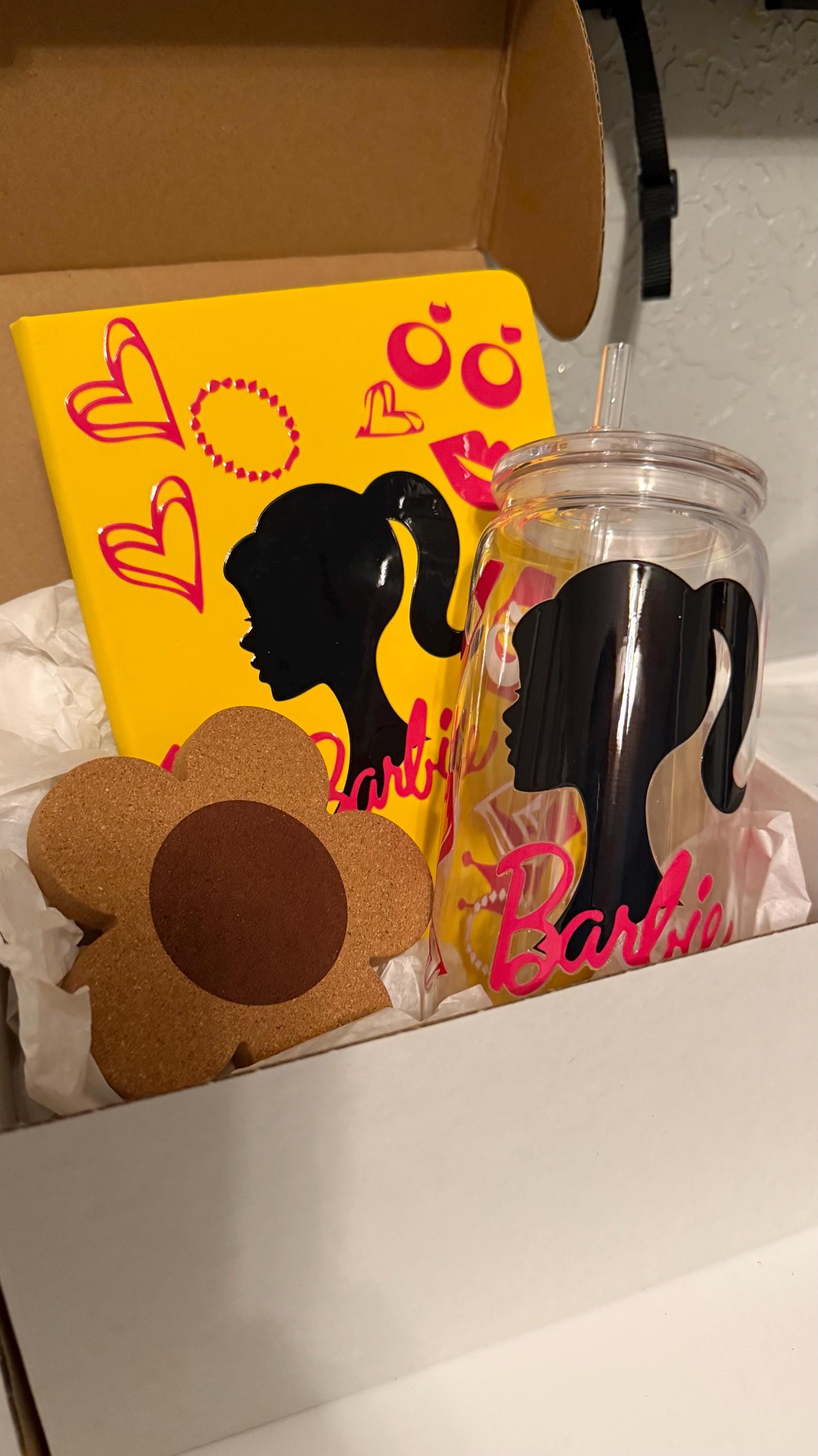 Barbie Fan Gift Set – Tumbler, Notebook & Daisy Coaster